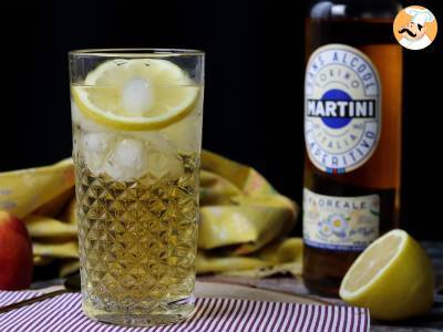 Alkolsüz Martini Spritz, aperatif için tatlı, çiçeksi bir kokteyl - fotoğraf 4