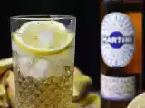 Alkolsüz Martini Spritz, aperatif için tatlı, çiçeksi bir kokteyl, fotoğraf 1