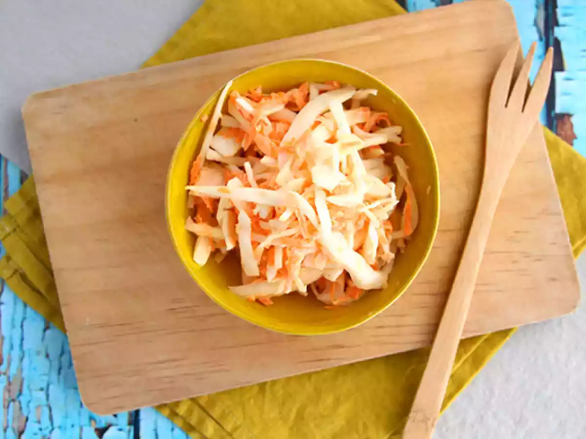 Amerikan usulü coleslaw (lahana ve havuç salatası) - fotoğraf 2