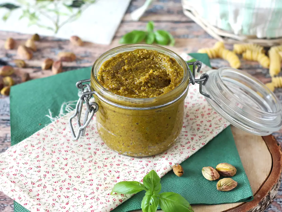 Antep fıstıklı pesto, kolay ve lezzetli bir sos - fotoğraf 4