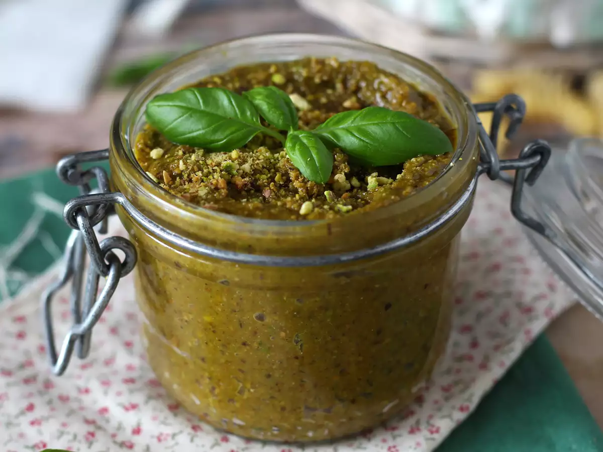 Antep fıstıklı pesto, kolay ve lezzetli bir sos - fotoğraf 5
