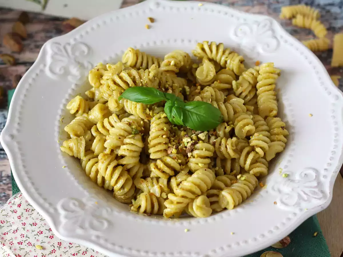 Antep fıstıklı pesto, kolay ve lezzetli bir sos - fotoğraf 7