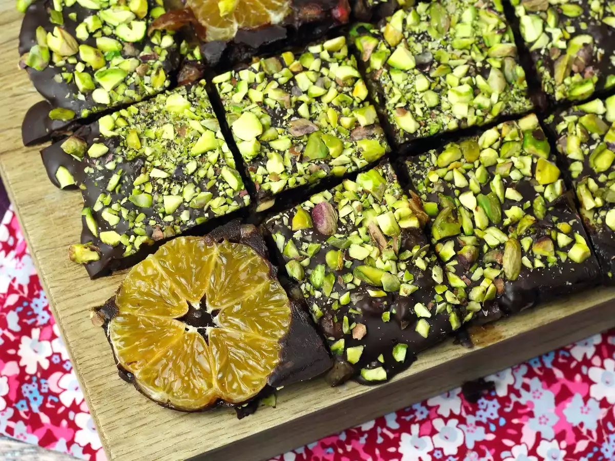 Antep fıstıklı ve mandalinalı çikolata, kış için mükemmel bir tatlı ikramı! - fotoğraf 4