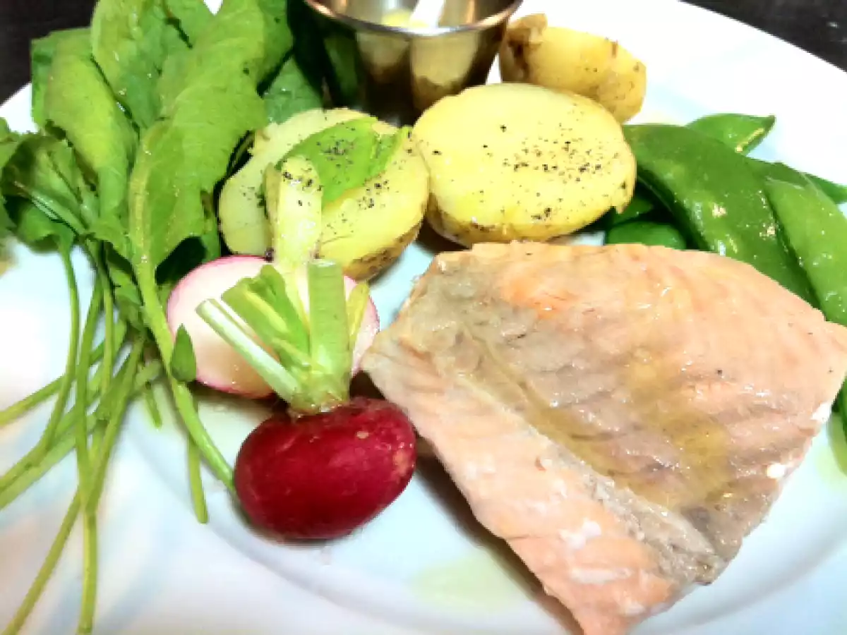 Aromatik somon tabağı