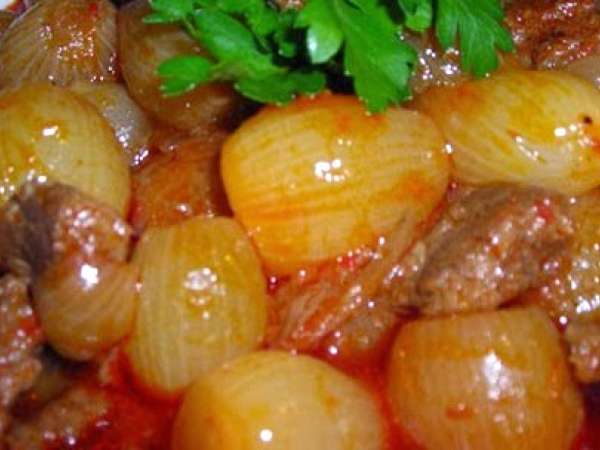 Arpacık soğanlı kuzu tandır tarifi Arpacık soğanlı kuzu tandır tarifi
