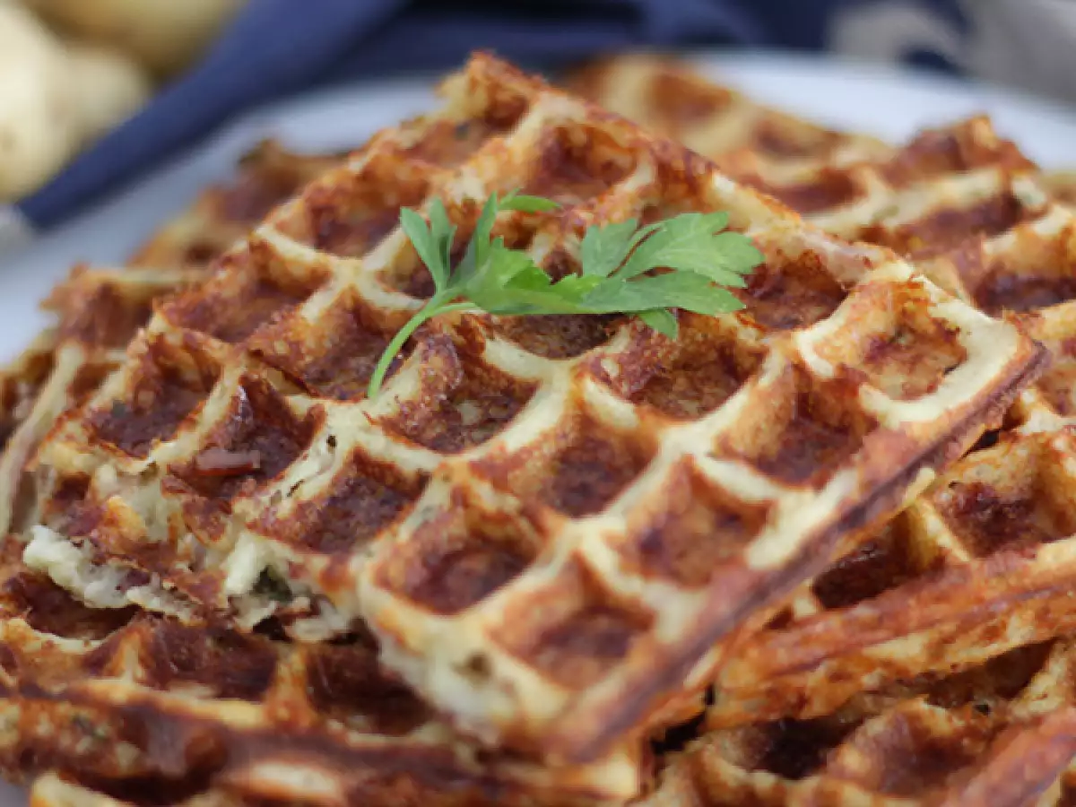 Baconlu, Comté peynirli ve patatesli waffle