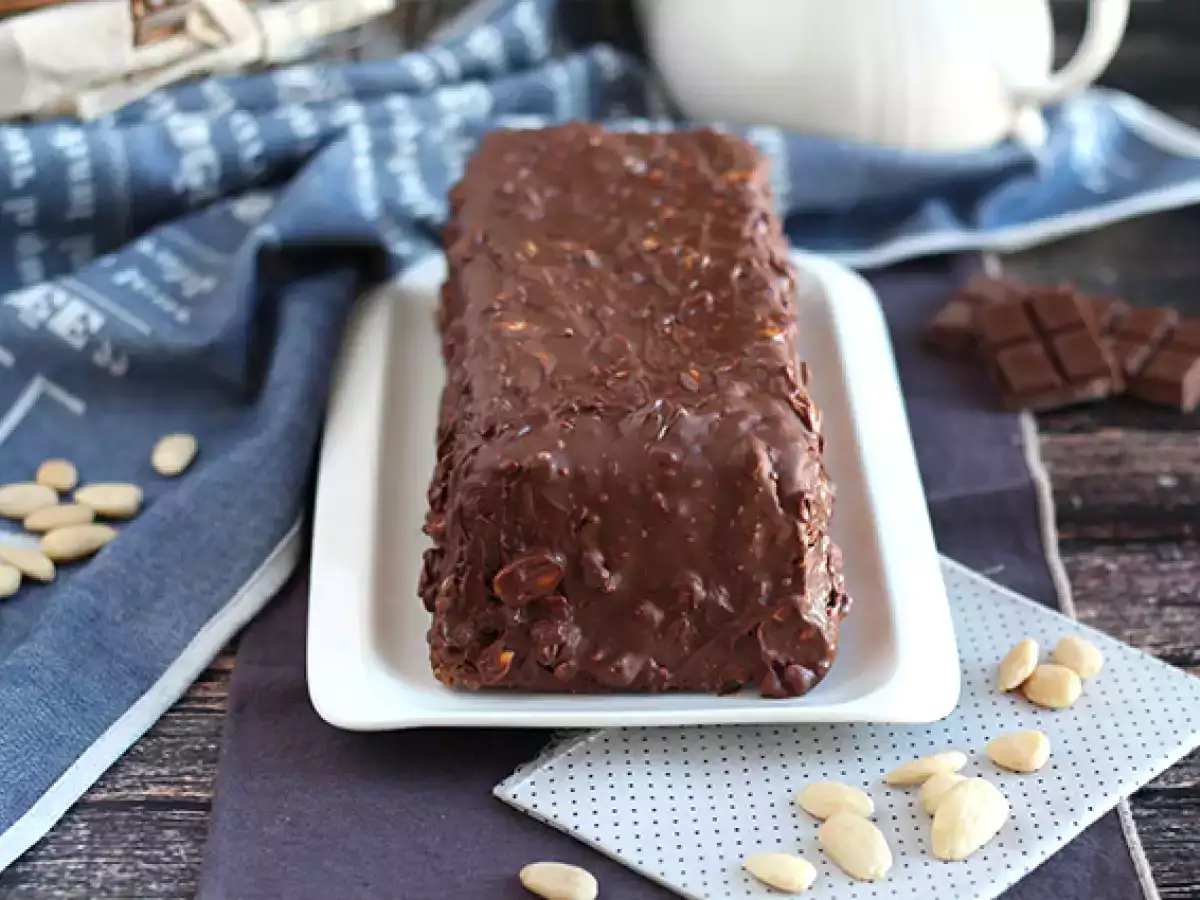 Badem sırlı mermer pandispanya - fotoğraf 5