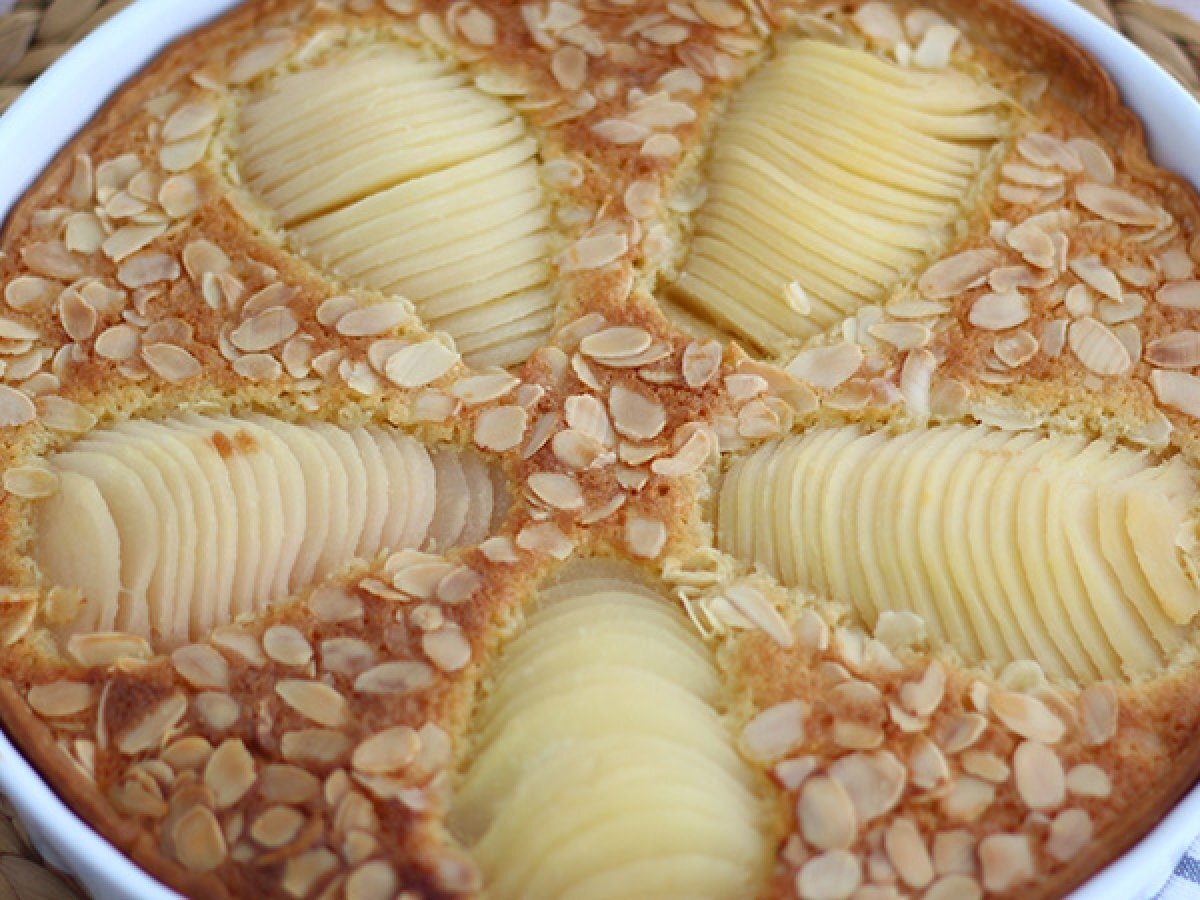 Bademli ve armutlu tart veya ünlü Bourdaloue - fotoğraf 2