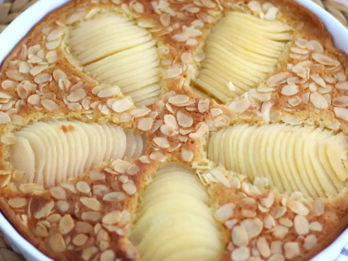 Bademli ve armutlu tart veya ünlü Bourdaloue - fotoğraf 2