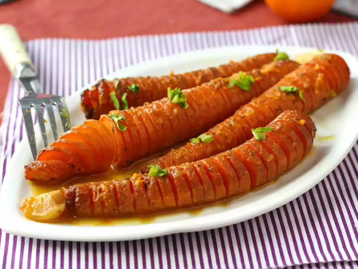 Bal ve clementine soslu havuç
