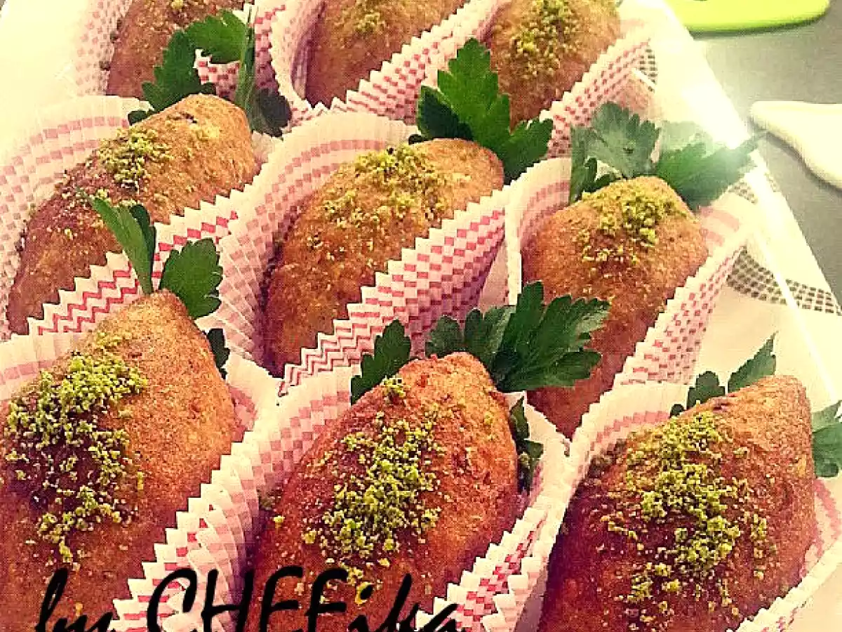 BAYAT EKMEKTEN İÇLİ KOFTE
