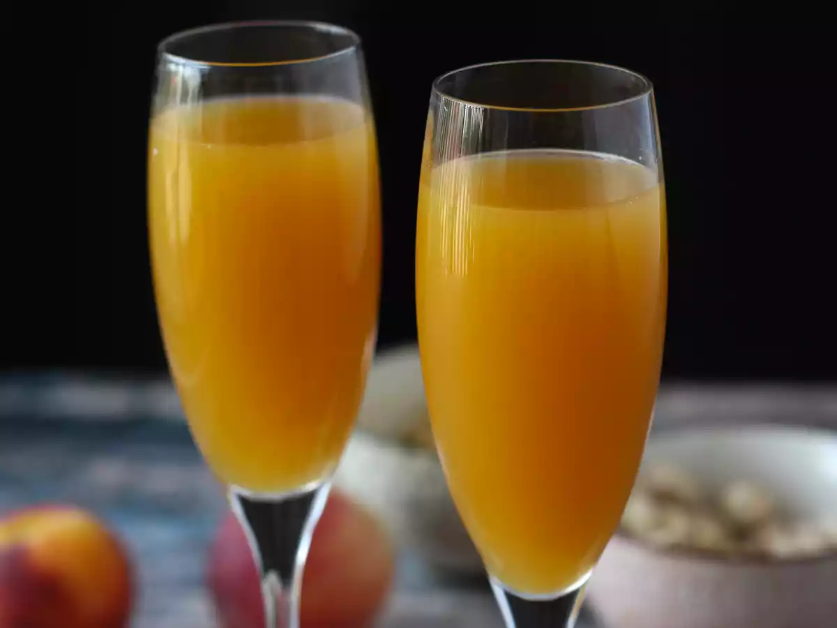 Bellini, evde yapabileceğiniz kolay İtalyan şeftali kokteyli! - fotoğraf 2