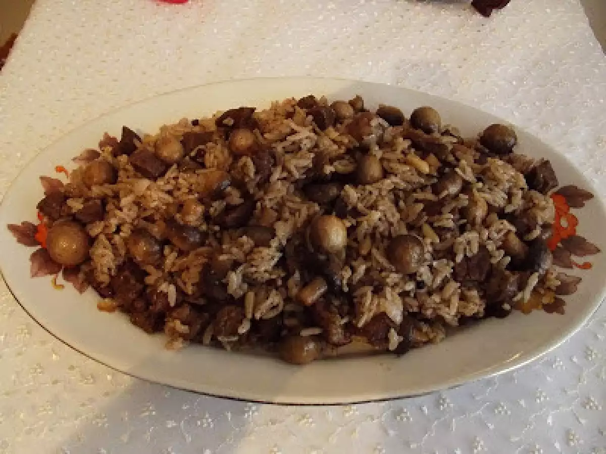 Bereket pilavı ve kazan karası tatlısı - fotoğraf 2