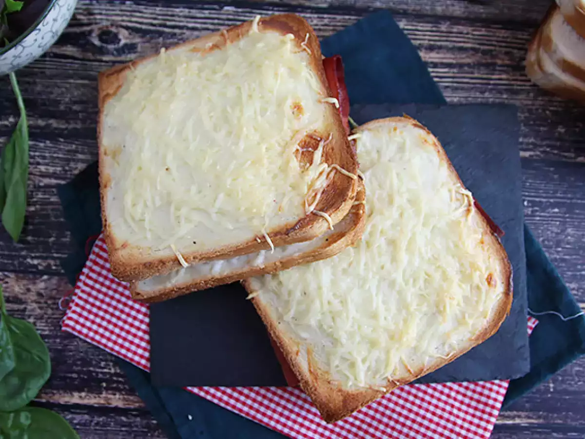 Beşamel Soslu Gurme Croque Monsieur Tarifi - fotoğraf 4