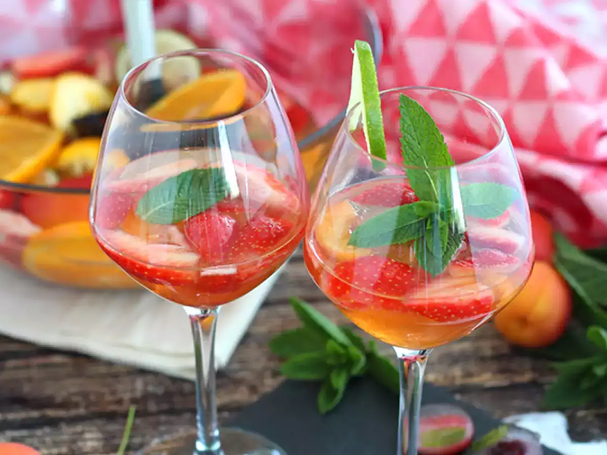 Beyaz şaraplı Sangria - Beyaz Sangria - fotoğraf 4