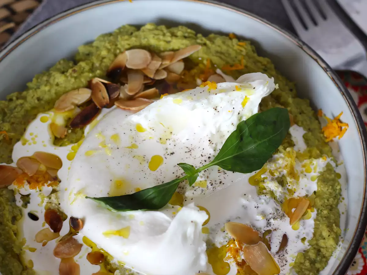 Bezelye Ezmesi: Kremalı Burrata ile Mükemmel Bir Aperatif - fotoğraf 3