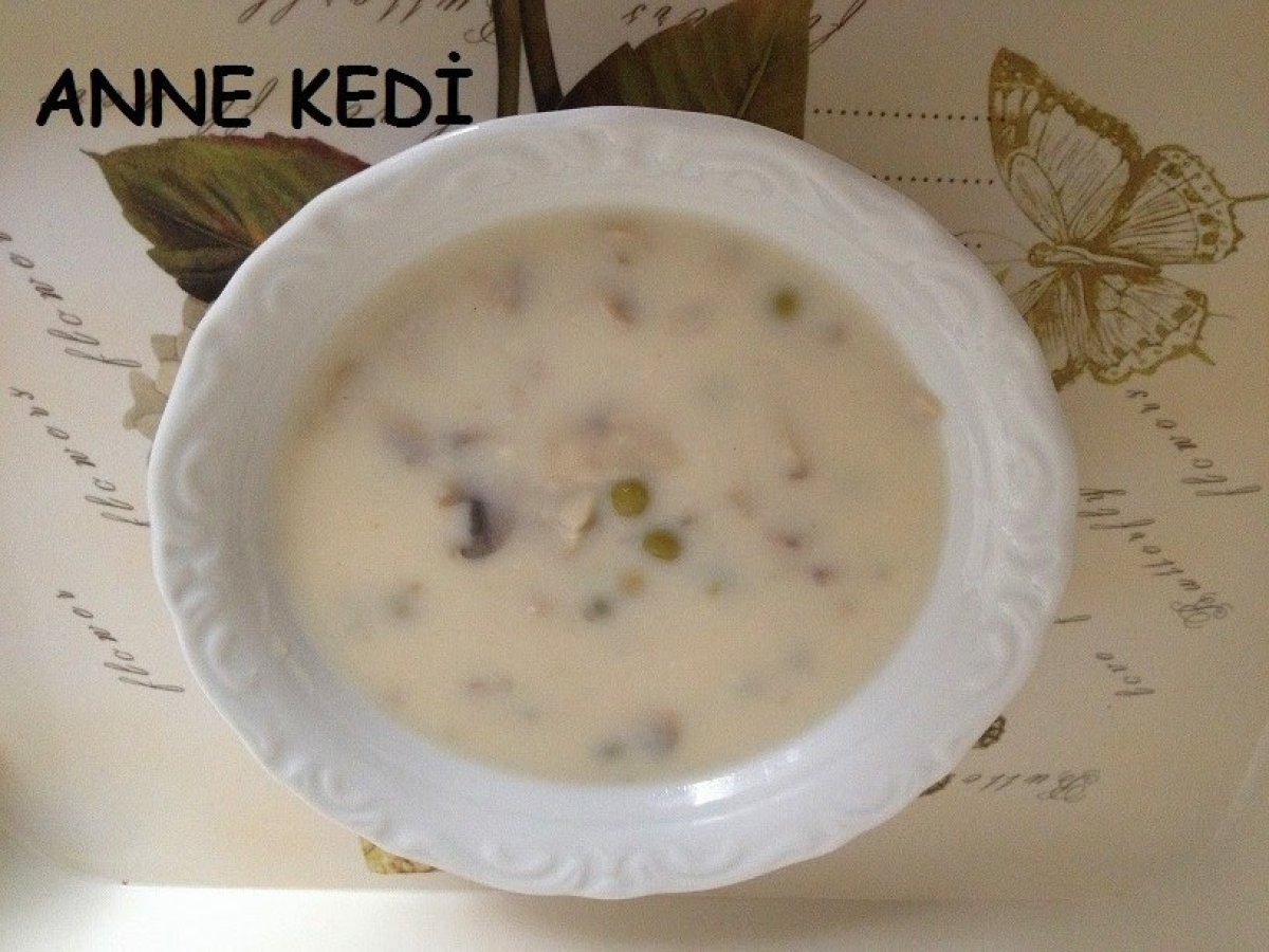 Bezelyeli Mantar Çorbası