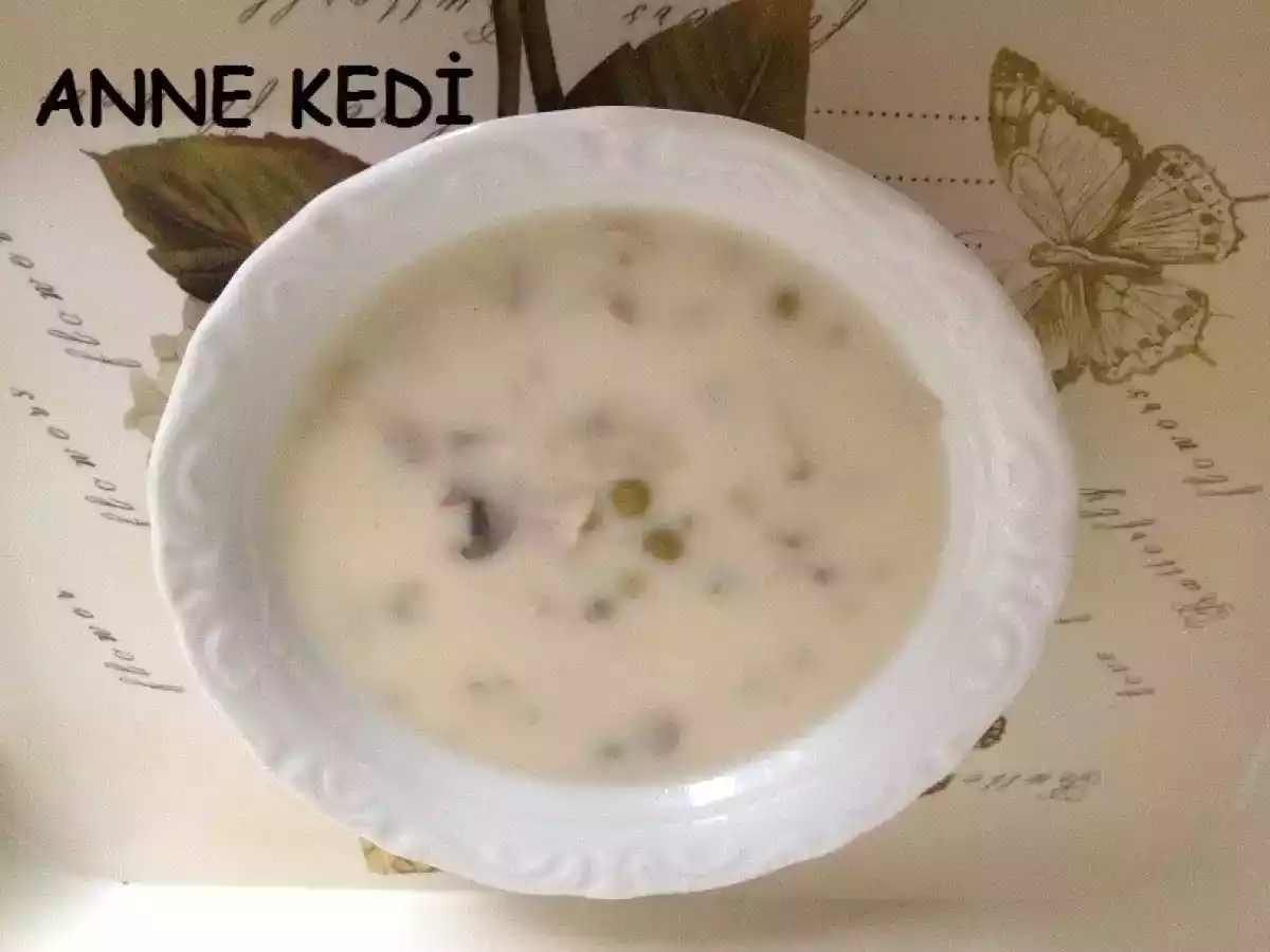 Bezelyeli Mantar Çorbası
