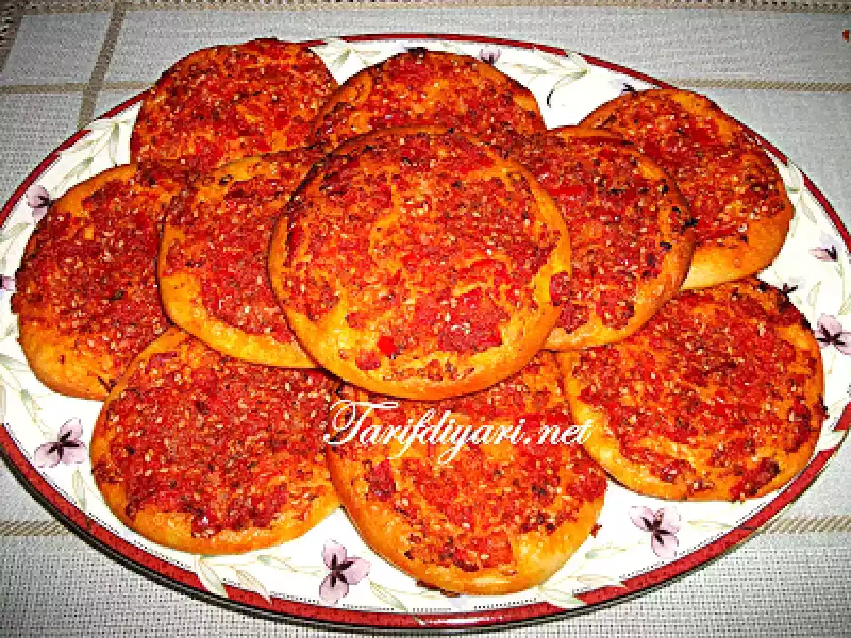 BİBERLİ EKMEK