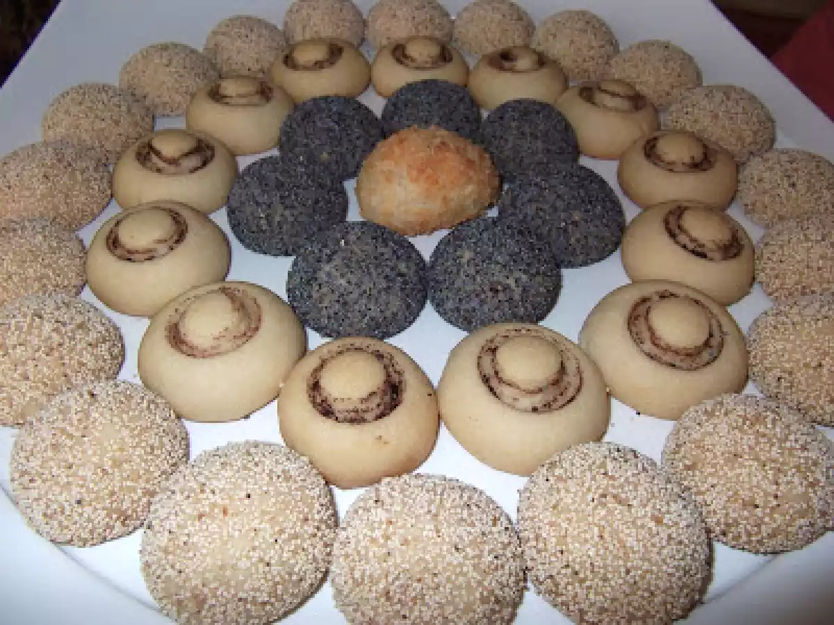 Bir hamurdan 4 çeşit kurabiye