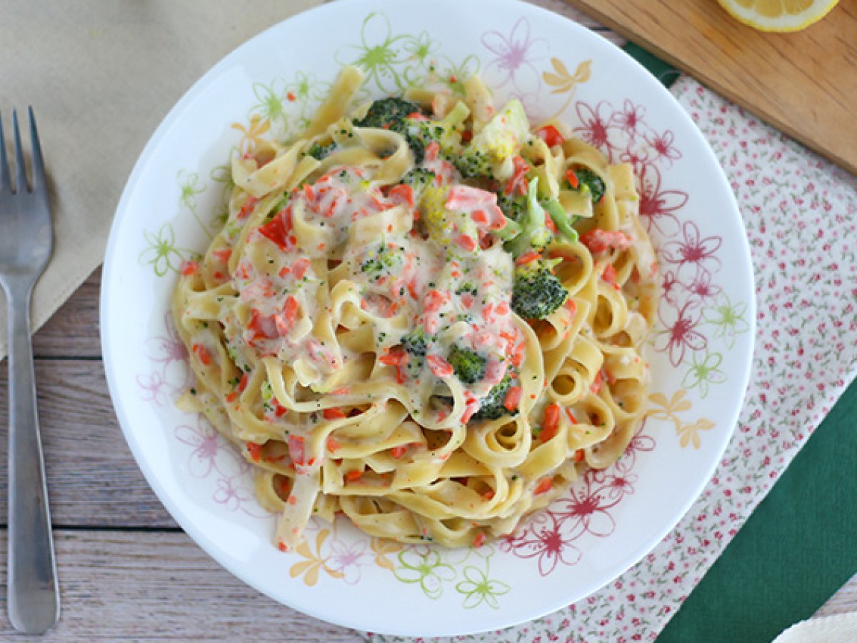 Bir tencere makarna - Somon ve brokoli ile Tagliatelle - fotoğraf 3