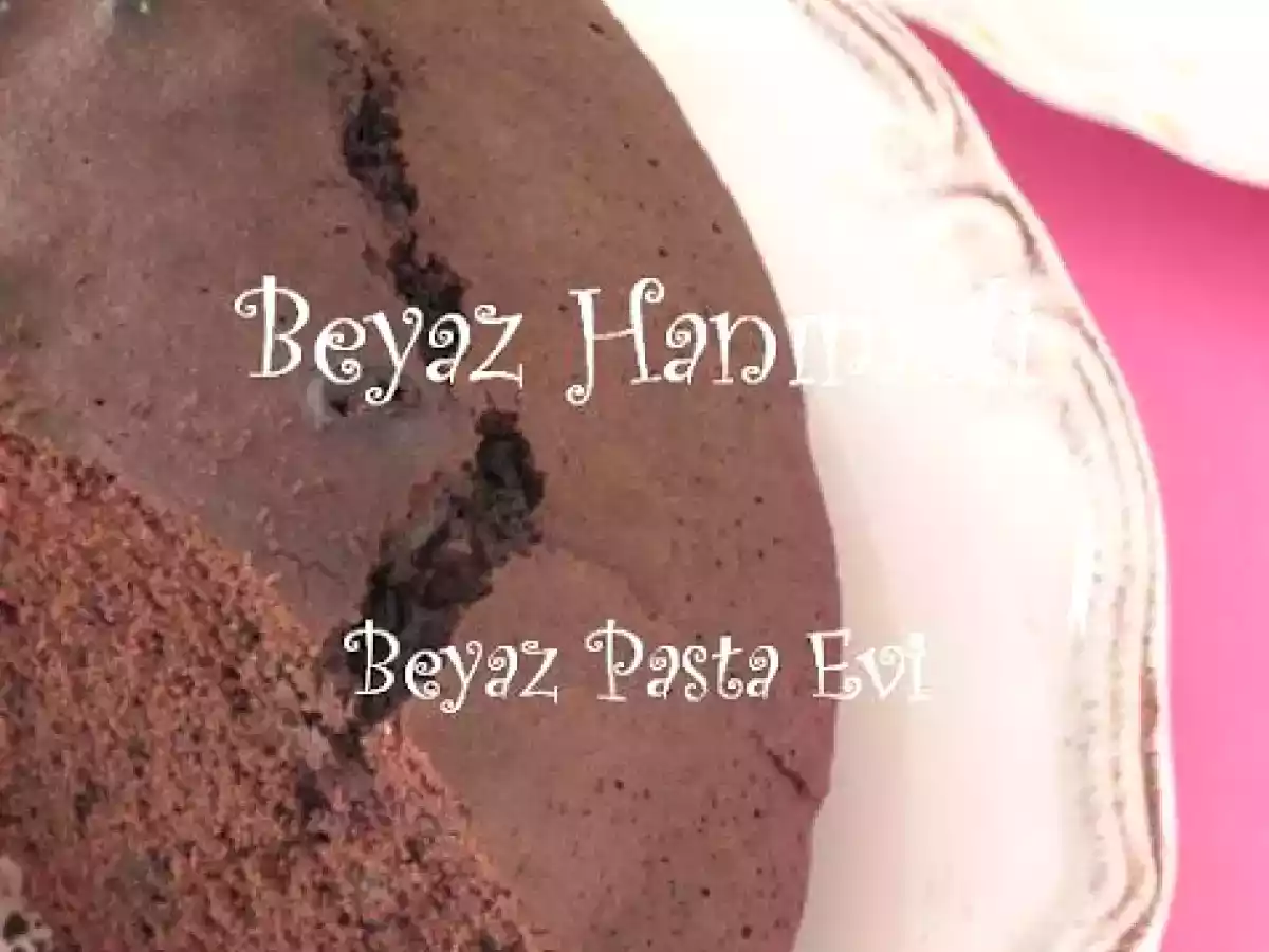 Bitter çikolatalı kek