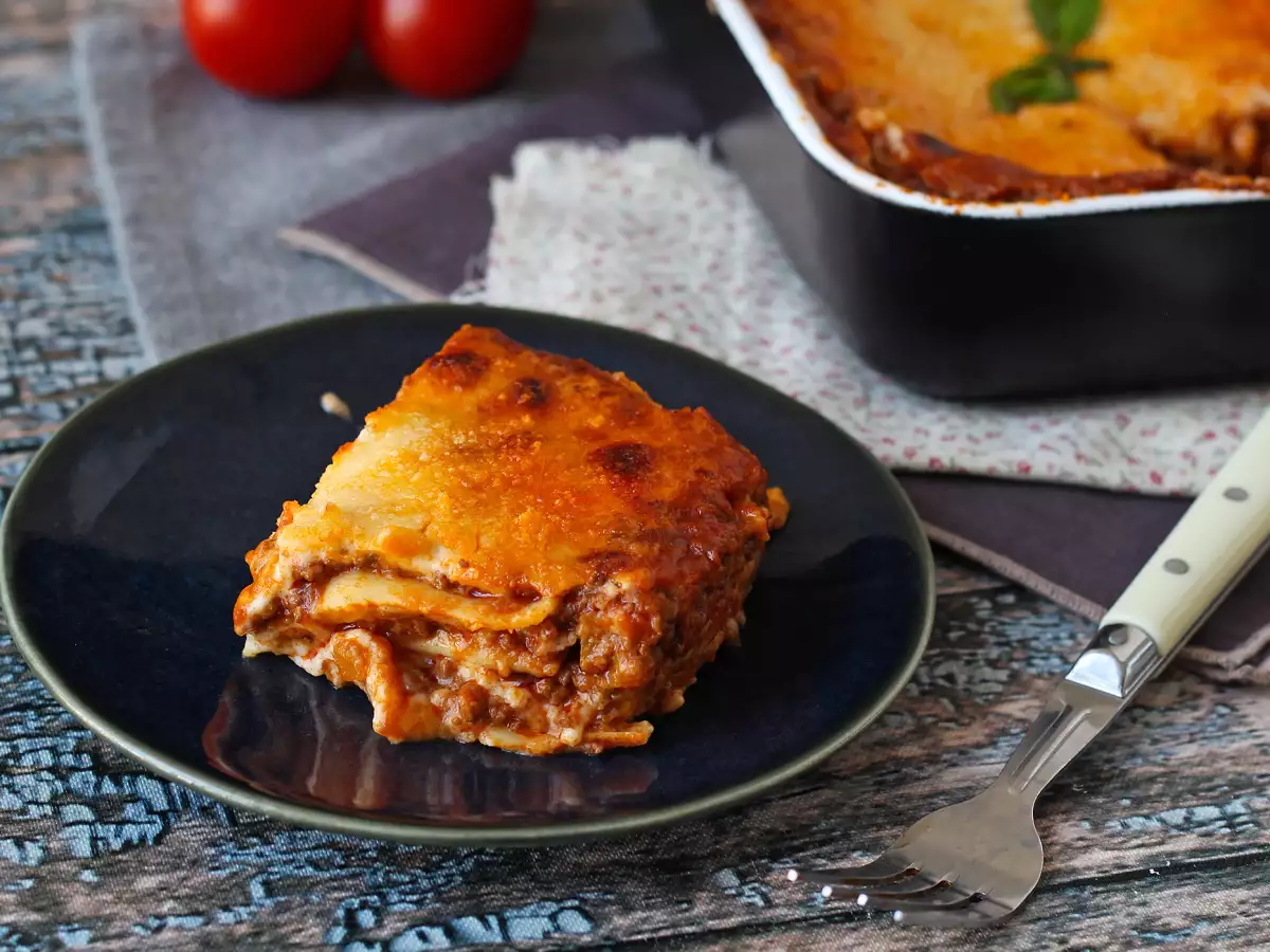 Bolonez Soslu Lazanya: Herkesin Sevdiği Tarif! - fotoğraf 5