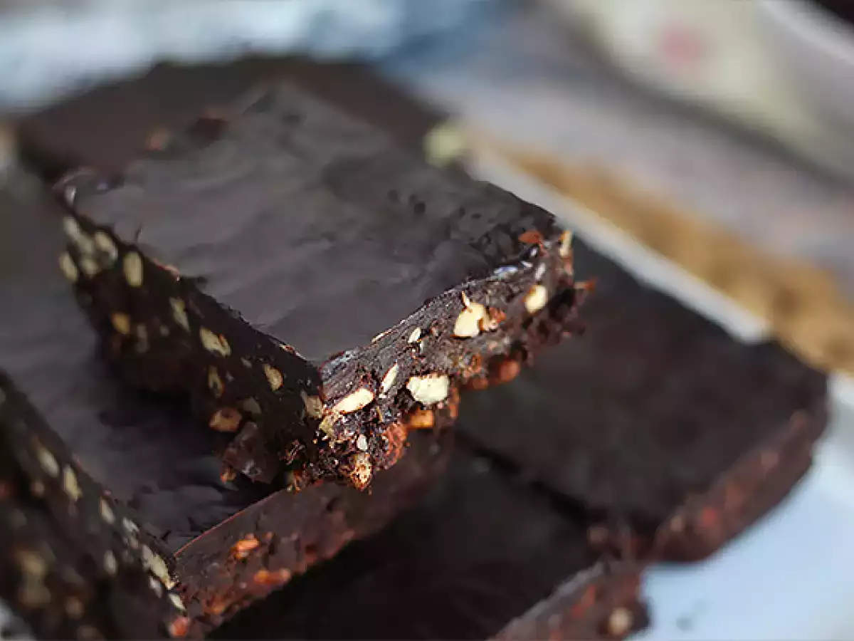 Brawnie - Çiğ hurmalı brownie - fotoğraf 2