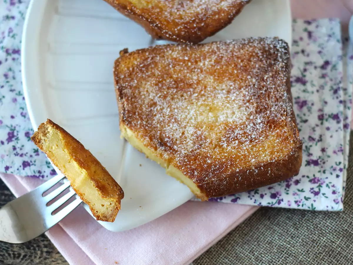 Brioche ekmeği ile fritözde Torrijas, karmaşık olmayan bir gelenek - fotoğraf 5
