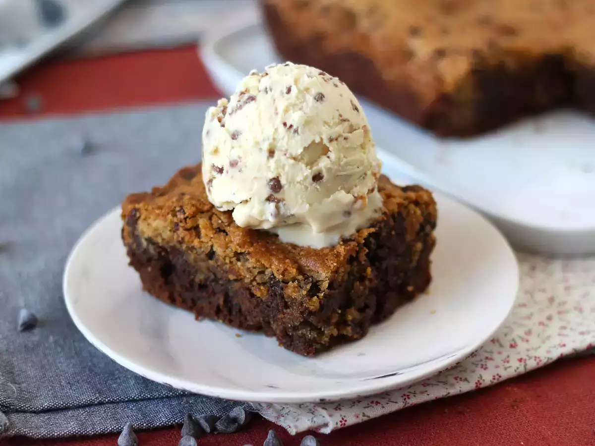 Brookies, brownie ve kurabiyenin mükemmel birleşimi