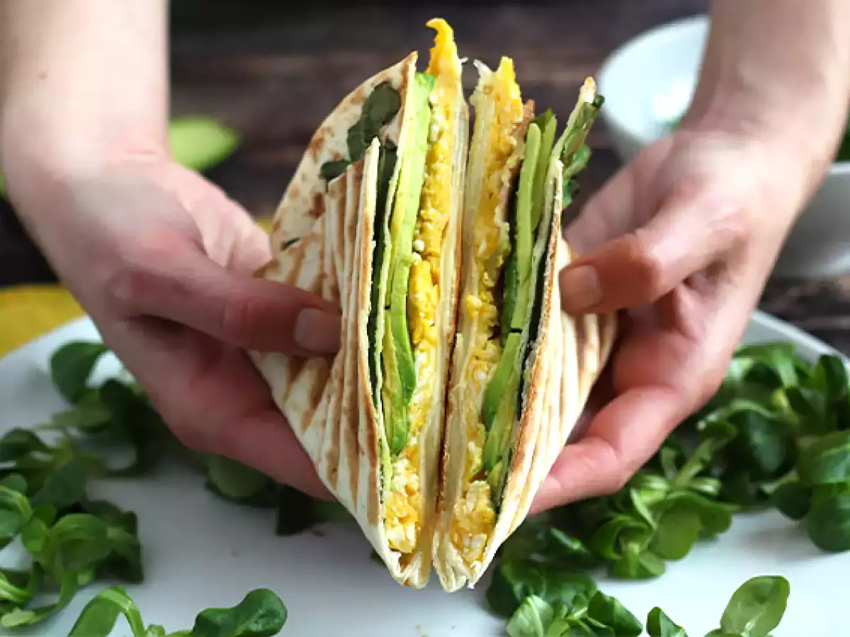 Brunch tarzı kızarmış dürüm - Tortilla Wrap Hack - fotoğraf 4