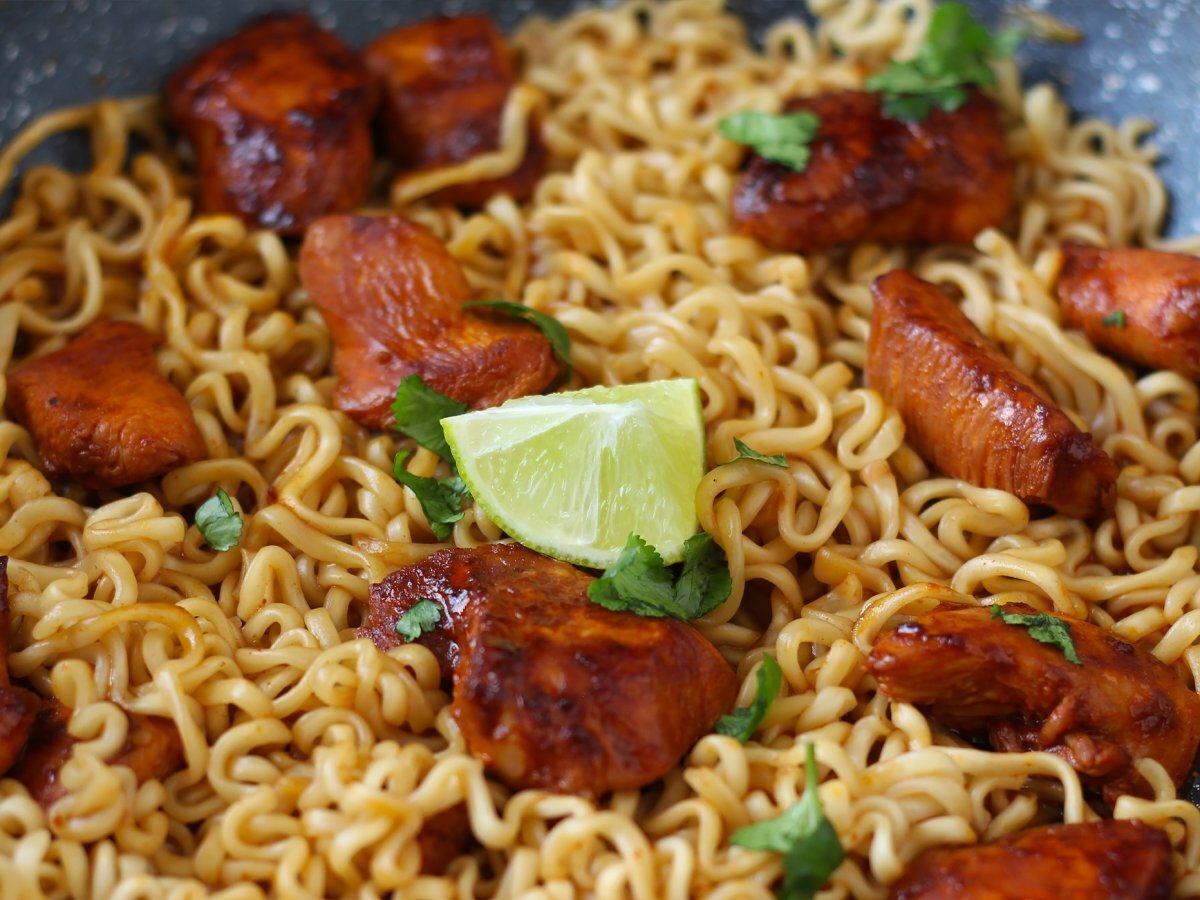 Buldak habanero lime noodle nasıl pişirilir, marine edilmiş tavuklu tarif! - fotoğraf 7