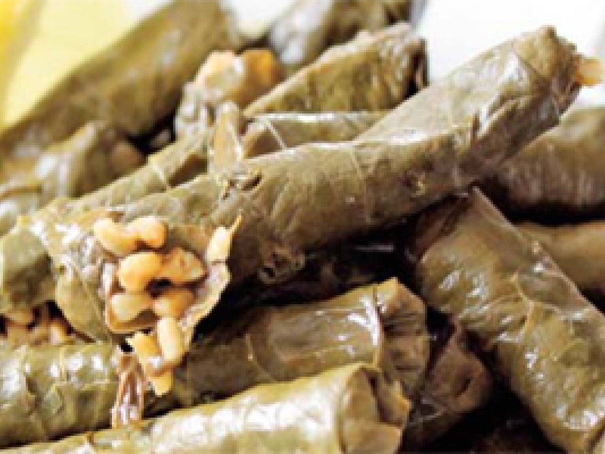 Bulgurlu yaprak sarma tarifi