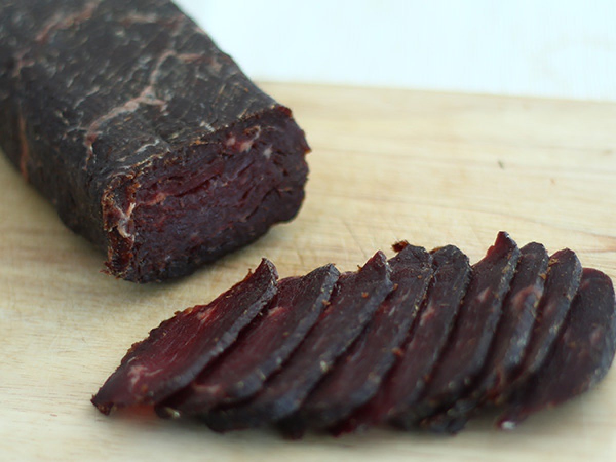 Bündnerfleisch veya kurutulmuş sığır eti
