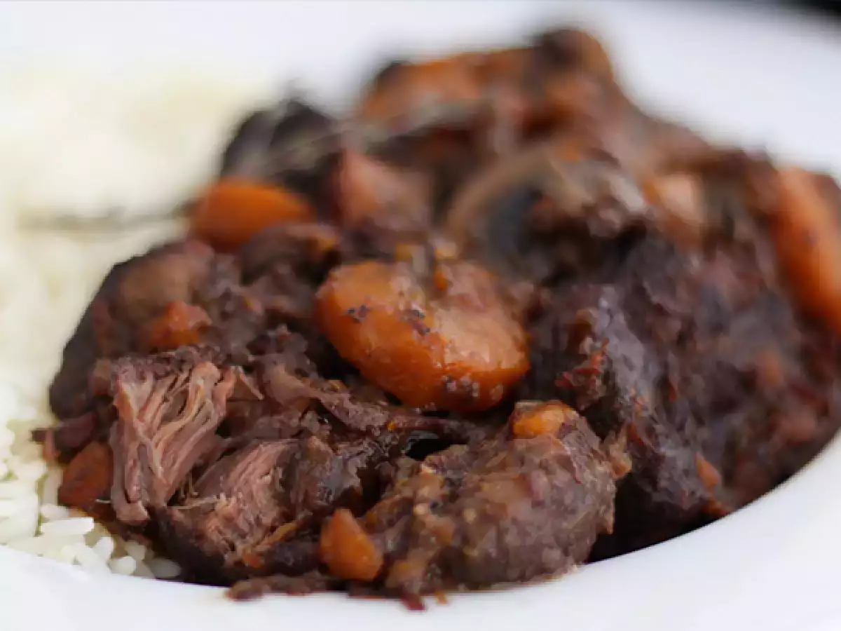 Burgonya Usulü Dana Yahnisi (Bœuf Bourguignon) - fotoğraf 2
