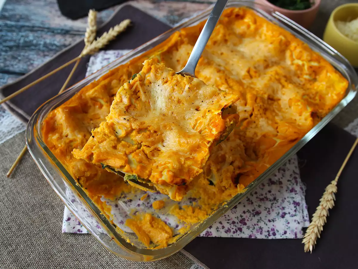 Butternut kabağı, ıspanak ve ricotta peynirli lazanya - fotoğraf 3