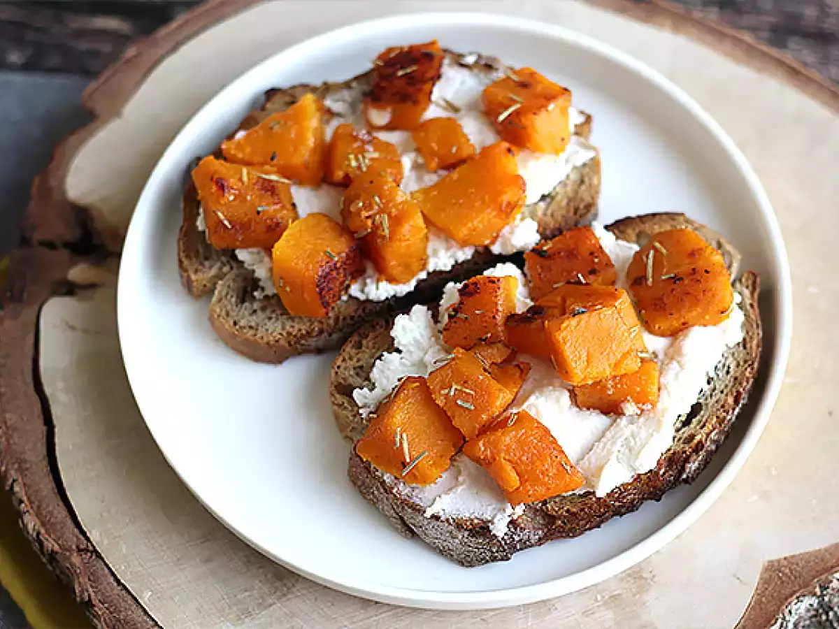 Butternut ricotta ve yumurtalı sandviçler - fotoğraf 5