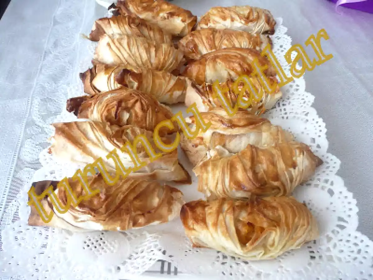 BÜZGÜ BÖREK- KIRMA BÖREK - fotoğraf 2