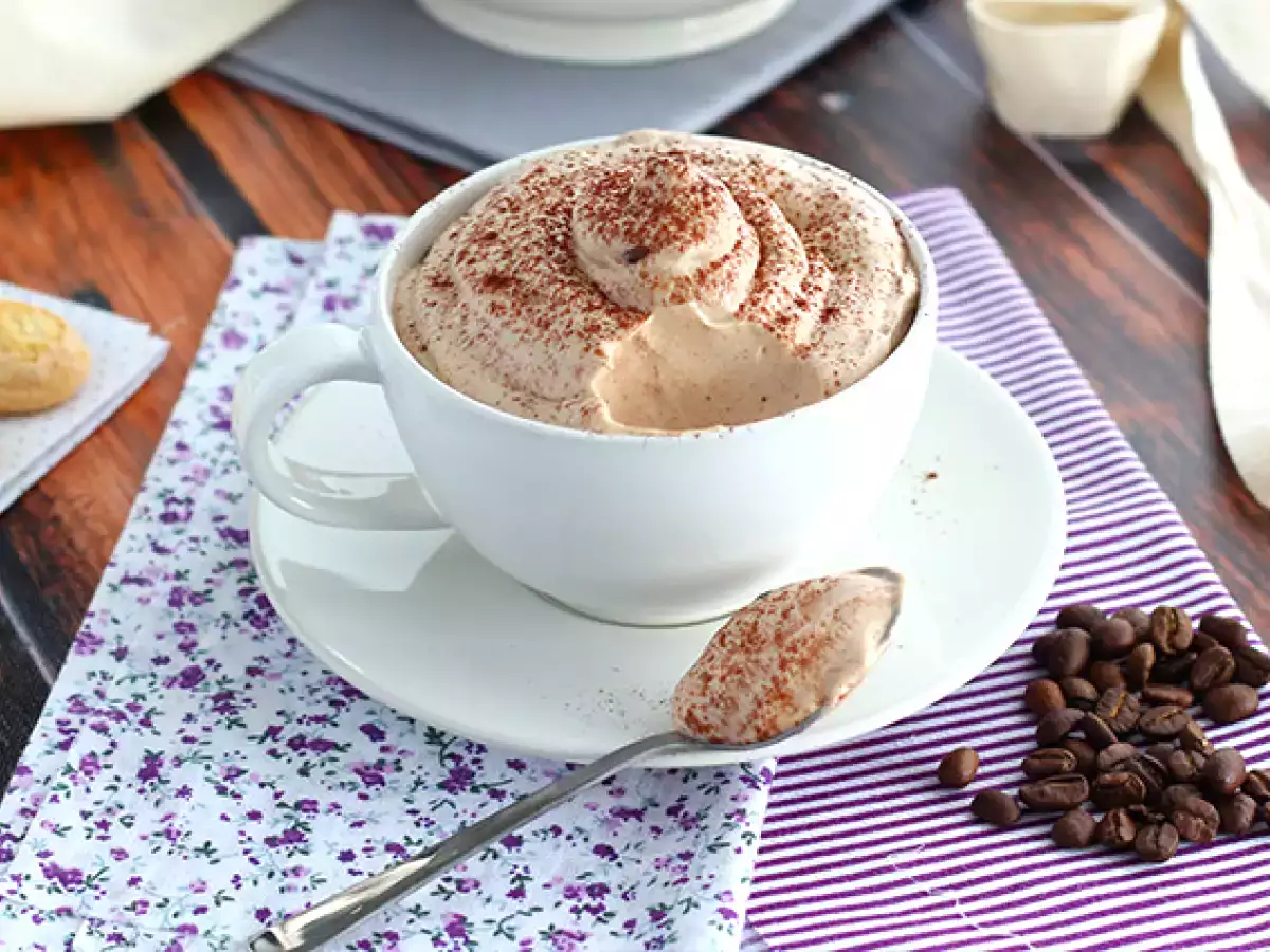 Buzlu cappuccino, lezzetli bir kahve tatlısı - fotoğraf 3