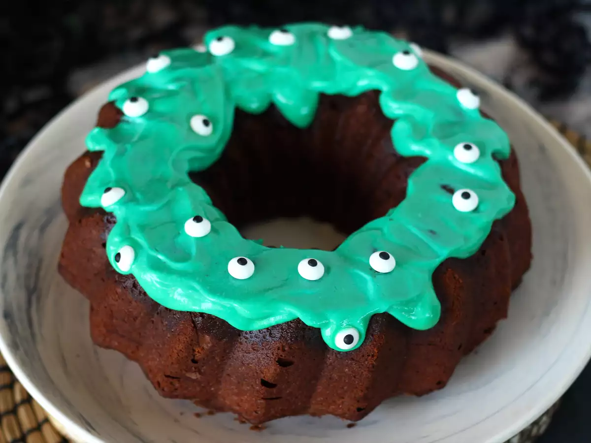 Cadılar Bayramı Bundt keki, ağız sulandıran çikolatalı bundt kek - fotoğraf 2
