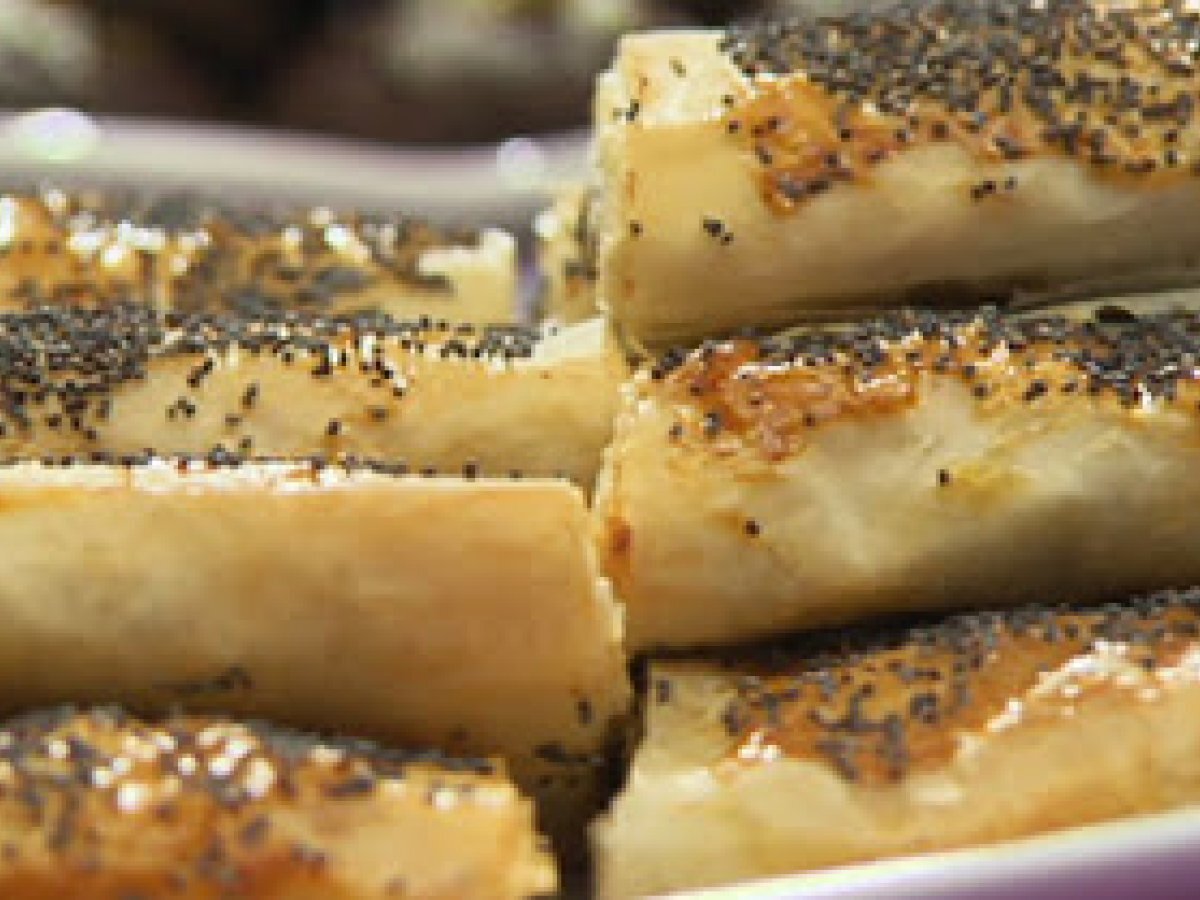 Çağlalı yeşil mercimekli börek tarifi