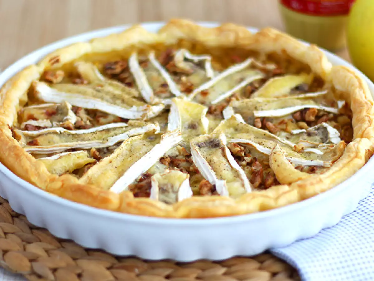 Camembert ve elmalı tart