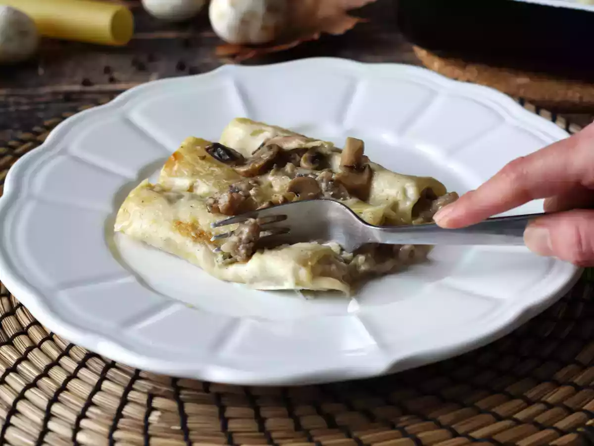 Cannelloni mantarı ve sosis - fotoğraf 6