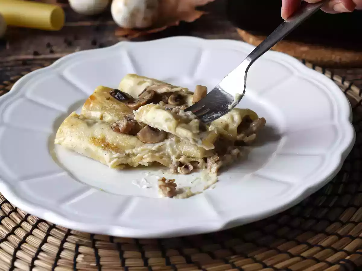 Cannelloni mantarı ve sosis - fotoğraf 7