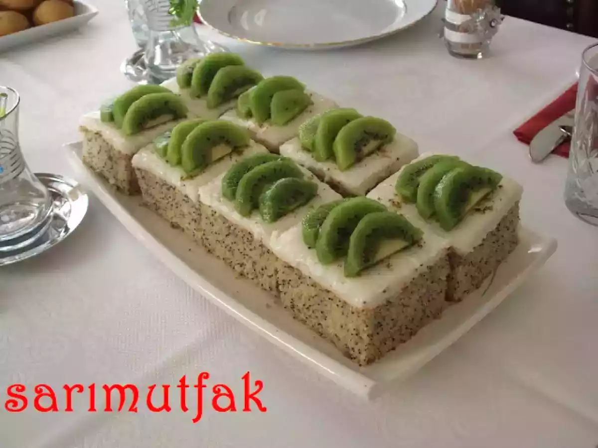 ÇAY SAATİ MASAM VE HAŞHAŞLI MEYVELİ TATLI
