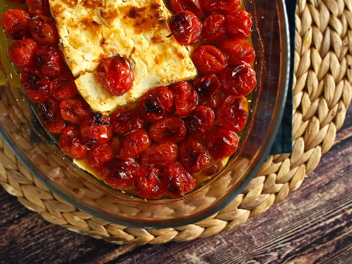 Çeri Domatesli Feta Peynirli Tagliatelle – Fırında Feta Makarna - fotoğraf 2