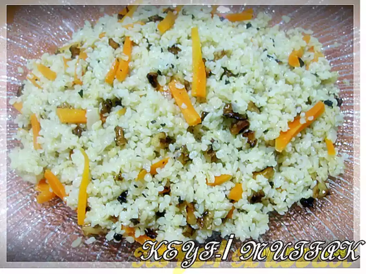 CEVİZLİ BULGUR PİLAVI