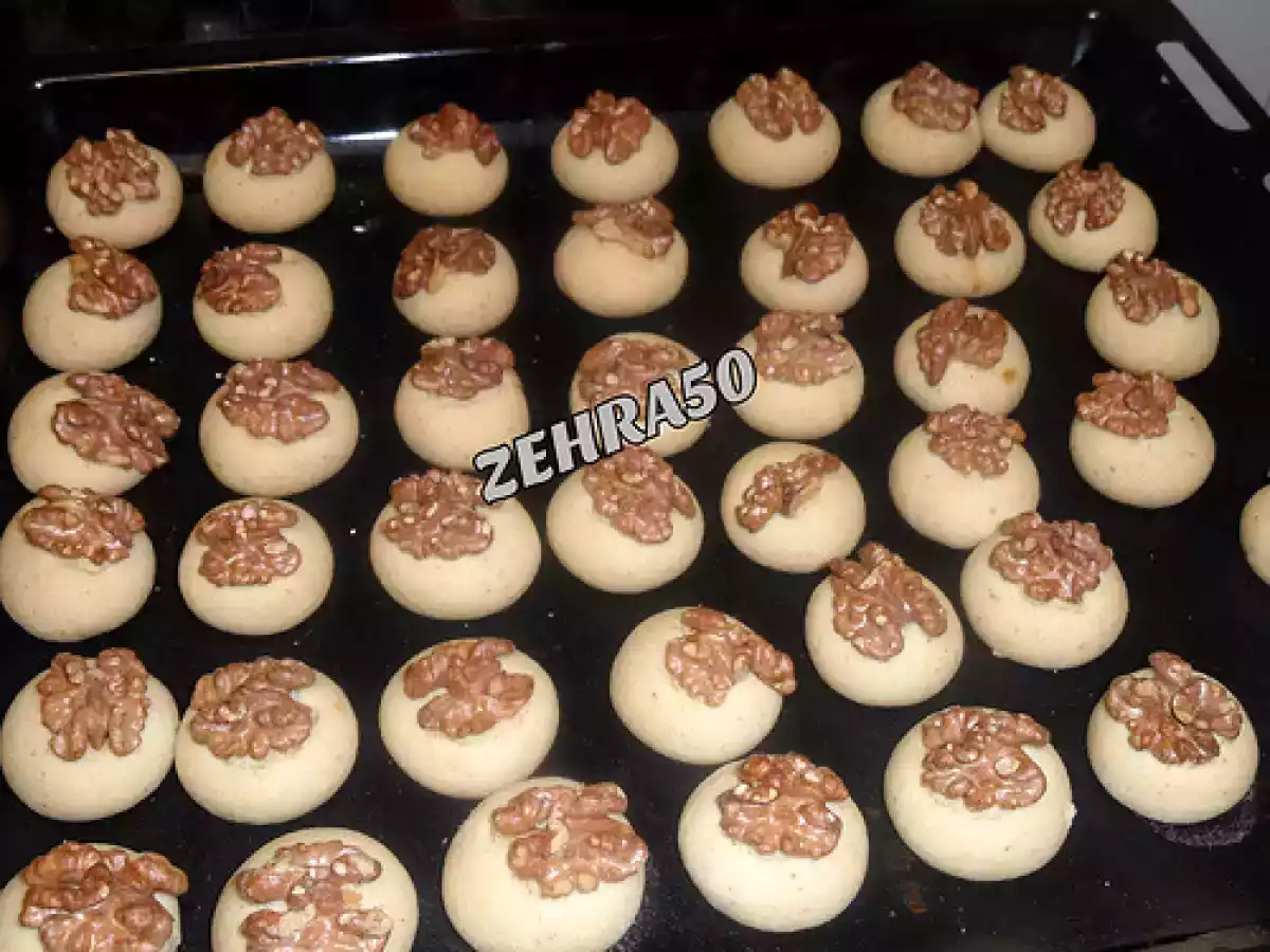 Cevizli siyah beyaz un kurabiyesi - fotoğraf 3