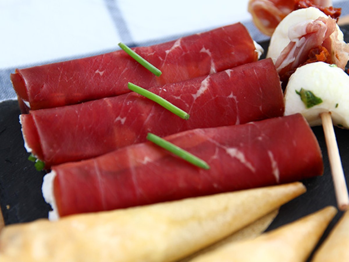 Chavroux ile Bündnerfleisch ruloları - fotoğraf 2