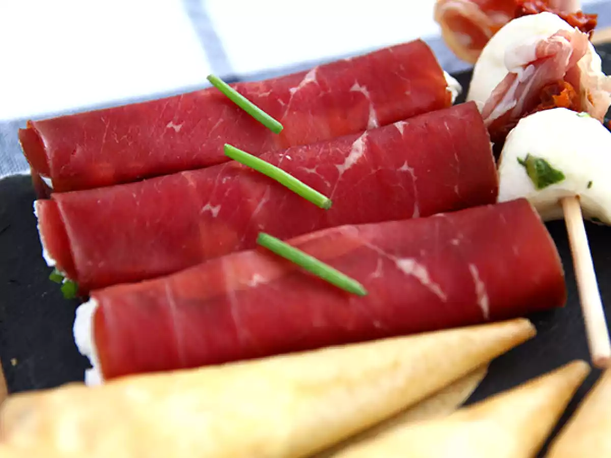 Chavroux ile Bündnerfleisch ruloları - fotoğraf 2
